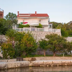 And By The Sea - Gonar, Rab - 16761 Supetarska Draga